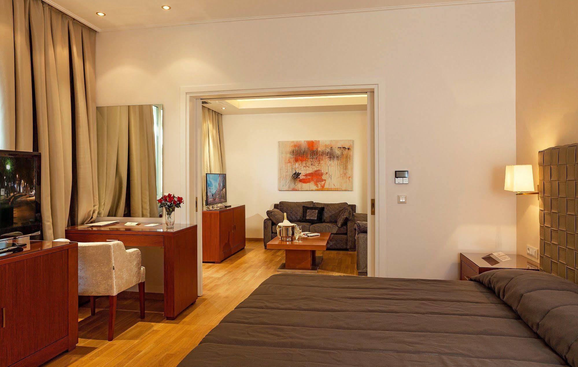 Theoxenia Residence Кифисья Экстерьер фото